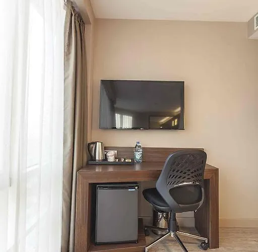 Corner King Room