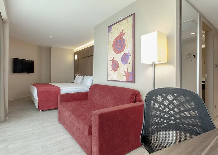 Corner King Room